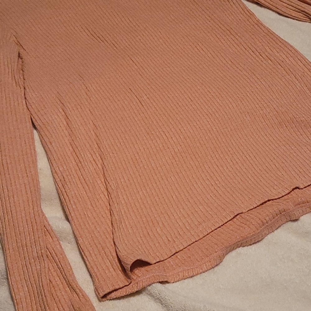 Extremely Soft Ribbed American Eagle Long Sleeve - image 3